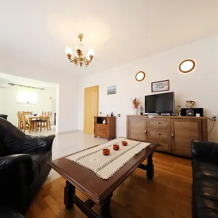 Sabina Apartment *